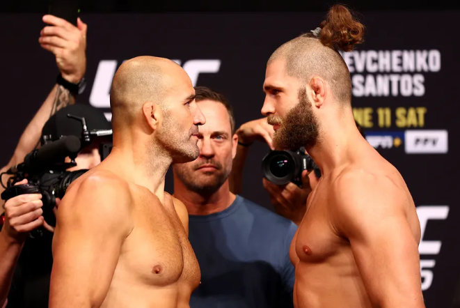 Jiri Prochazka Vs. Glover Teixeira